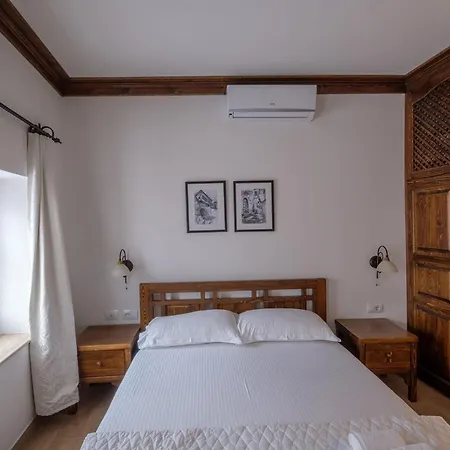 Oda ve Kahvaltı Gorica